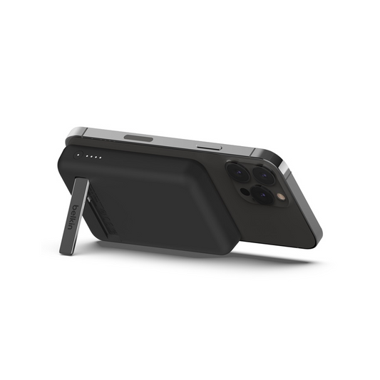 BELKIN Boost Charge 5K mAh Magnetic Wireless Power Bank + USB-C Cable + Stand - Black (BPD004btBK)