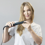 Remington Advanced Coconut Therapy Straightener